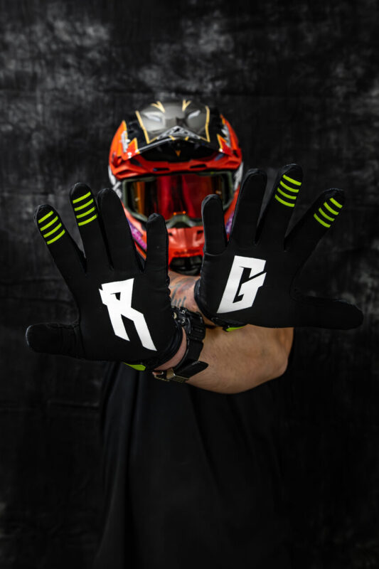 Czarne rękawiczki motocross RaceGang, silikonowe paski, komfort, motocross, sporty wodne, rower.